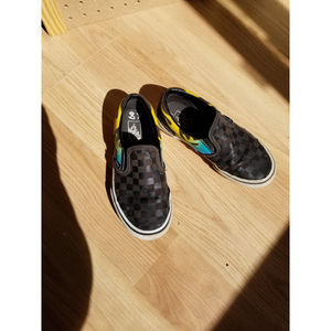 VANS Old Skool SK8 Skateboarding Shoe, Youth Size 1